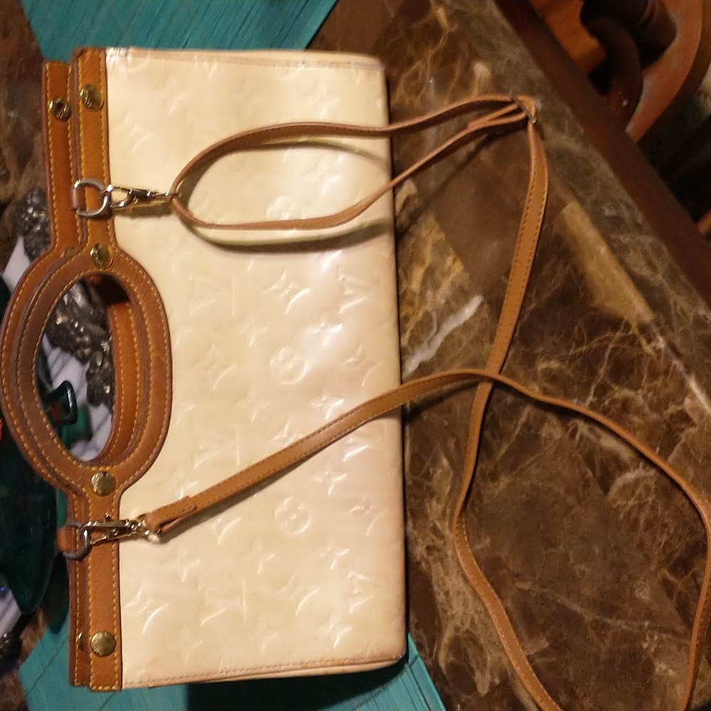 Authentic Louis Vuitton Vernis Roxbury Bag with authentic dust bag included